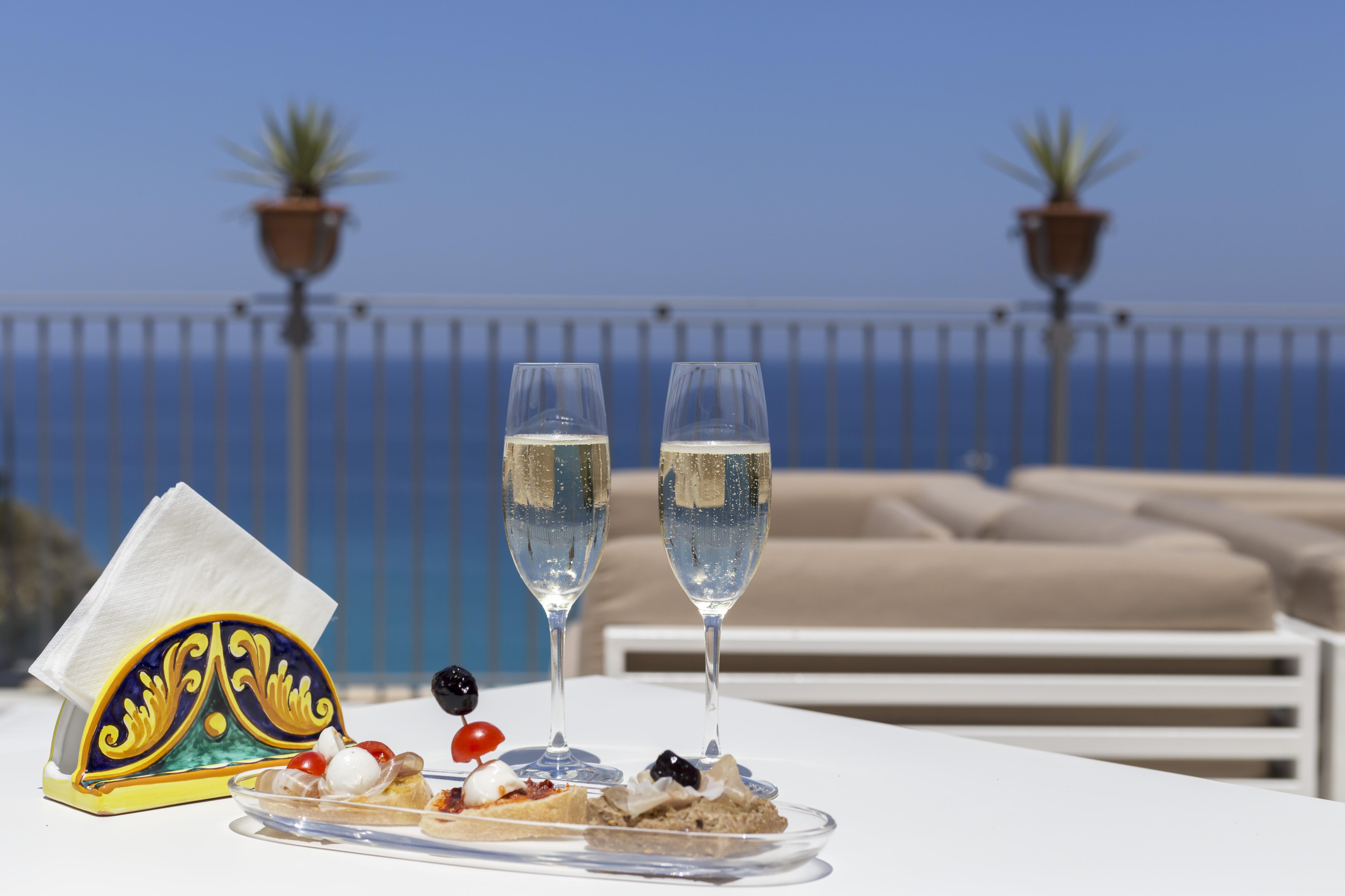 La Dolce Vita A Tropea Luaran gambar