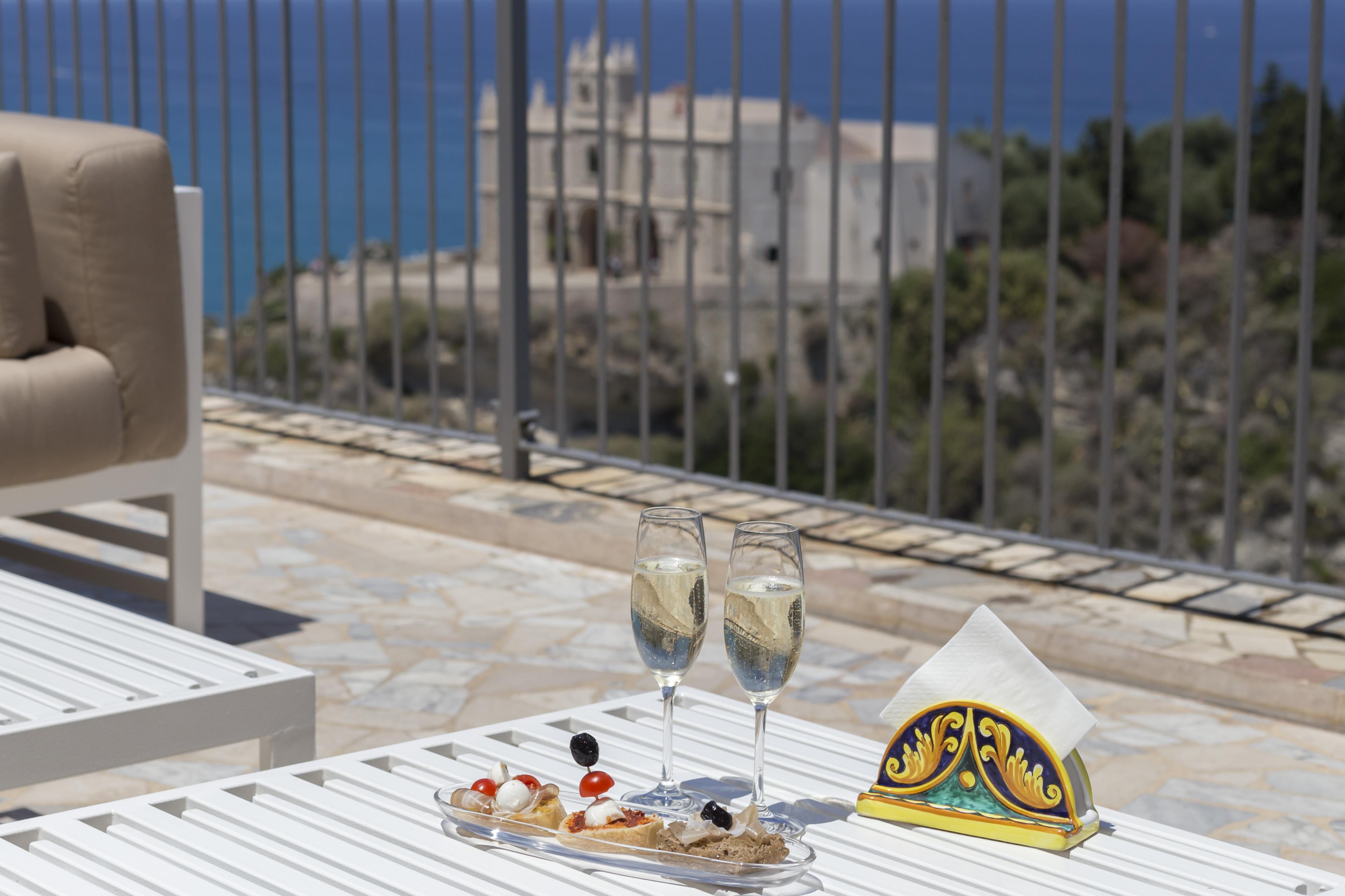 La Dolce Vita A Tropea Luaran gambar
